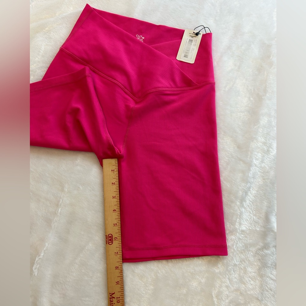 Cut the Frills Pink Biker Shorts Medium NWT - Picture 8 of 9